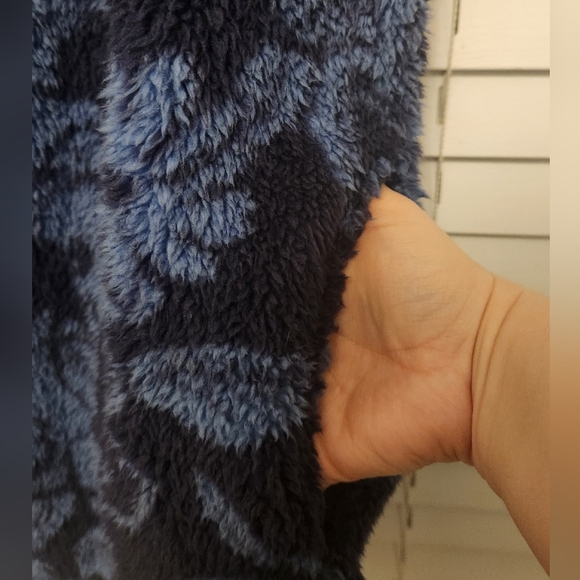 Koolaburra By Ugg Blue Floral Sherpa Hooded Vest Size XL - Picture 11 of 12